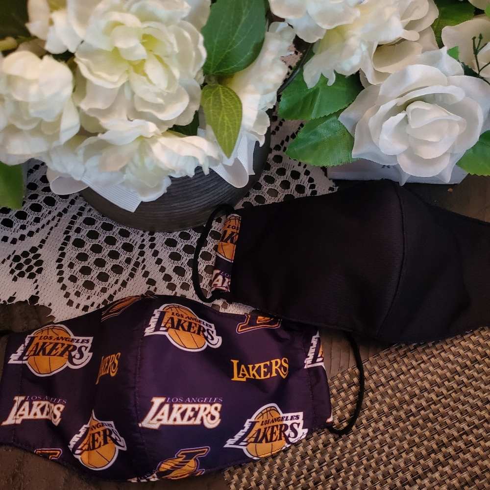 Lakers Mask - Picture 2 of 2